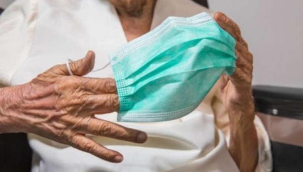 AMAZONAS: Sem leito, hospital público manda paciente idosa com Covid-19 para morrer em casa