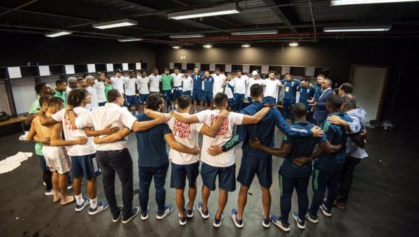 Análise: Flamengo volta a competir, tem vitória pesada e vê luta pelo título mais saborosa