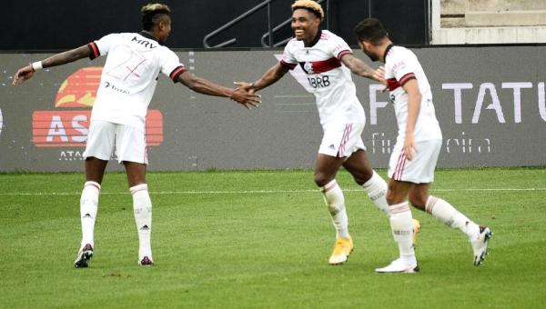 Análise: mais rápido e preciso, Flamengo dá 