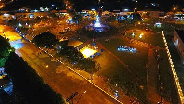 ANANÁS: 2° Edição do Natal Ecológico é inaugurada na Praça São Pedro