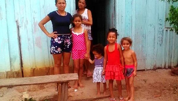 ANANÁS: casa com goteira causa desconforto a moradores