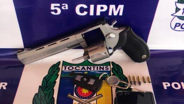 ANANÁS: HOMEM É PRESO, PELA POLÍCIA MILITAR, POR PORTE ILEGAL DE ARMA DE FOGO.