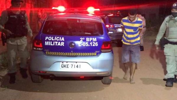 ARAGUAÍNA: Assaltante é imobilizado por populares após cair de moto durante a fuga