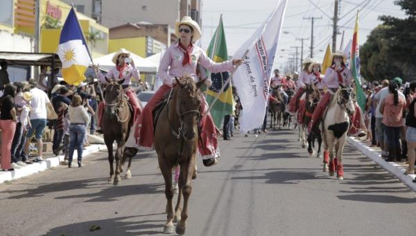 ARAGUAINA: Com mais de 30 anos de tradição, cavalgada  atrai milhares de pessoas