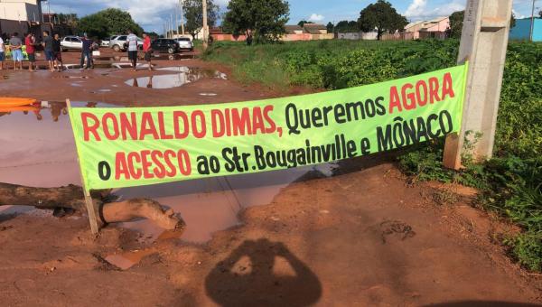 ARAGUAÍNA: Moradores protestam contra as péssimas condições da Avenida Perimentral 