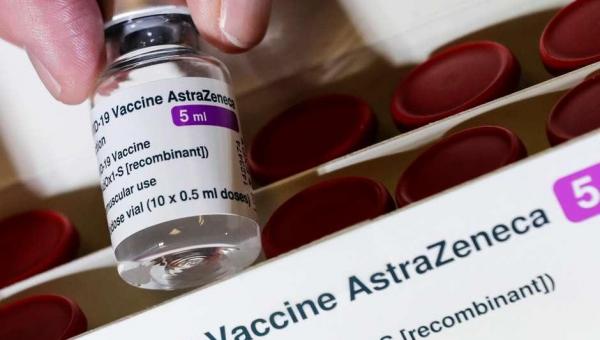 BOAS NOTICIAS: Vacina da AstraZeneca tem eficácia de 79% em testes nos EUA