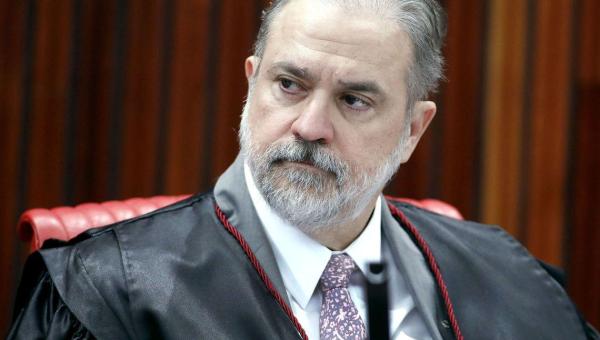 Bolsonaro indica Augusto Aras para a PGR