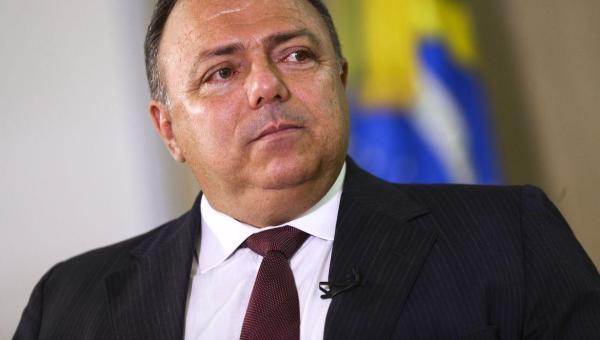 BRASIL: Covid-19: 354 milhões de doses estão asseguradas em 2021, diz Pazuello