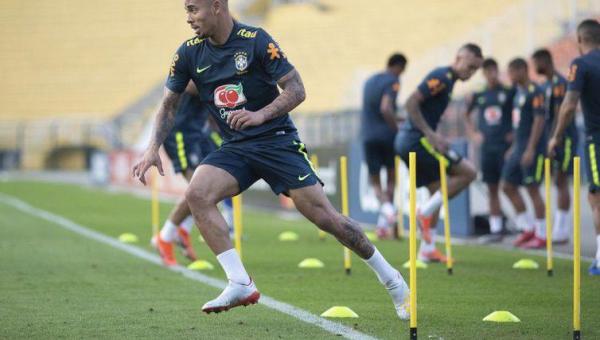 Brasil e Argentina decidem nesta terça vaga na final da Copa América
