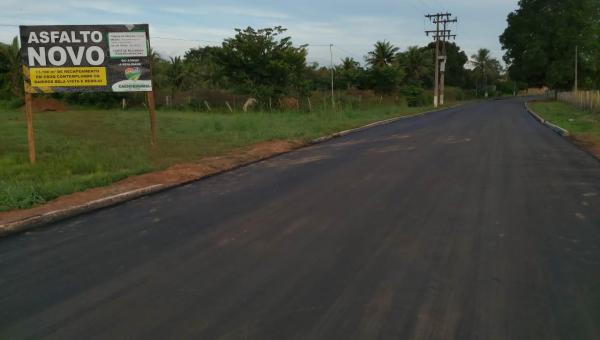 CACHOEIRINHA:  Prefeitura executa obras de pavimentação asfáltica em ruas da cidade