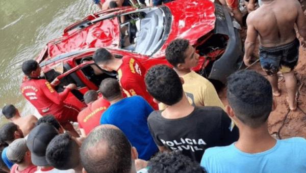CACHOEIRINHA: três jovens morrem após carro cair no Rio Piranha