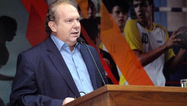 Carlesse promete imprimir 'ritmo de trabalho forte' no Tocantins com obras nos 139 municípios