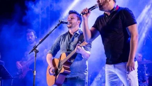 Com Covid, cantor sertanejo piora e tem 70% do pulmão comprometido