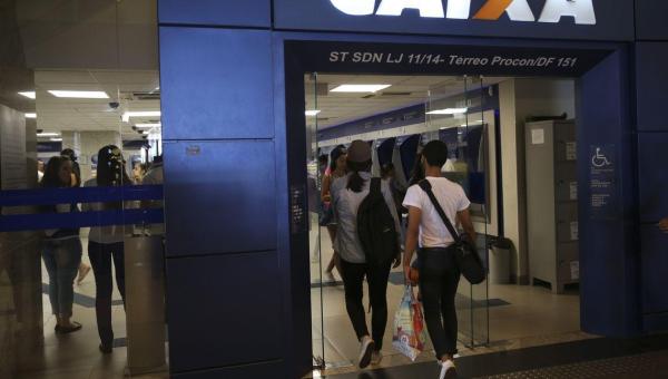 Começa nesta semana pagamento de R$ 500 por conta do FGTS