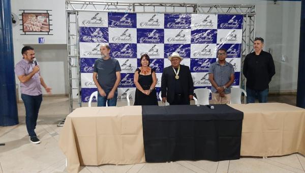 Academia de Letras de Araguaína publica coletânea com produções literárias de escritores araguainenses 