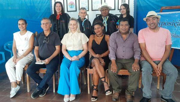 Academia de Letras de Filadélfia é fundada com a presença de autoridades, intelectuais e comunidade 
