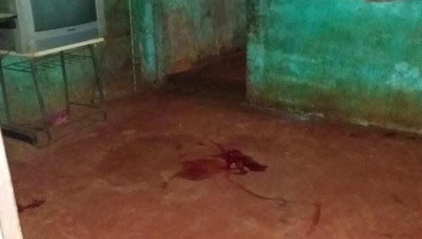 Adolescente mata irmão à facadas, ameaça o pai e acaba baleado em Tocantinópolis 