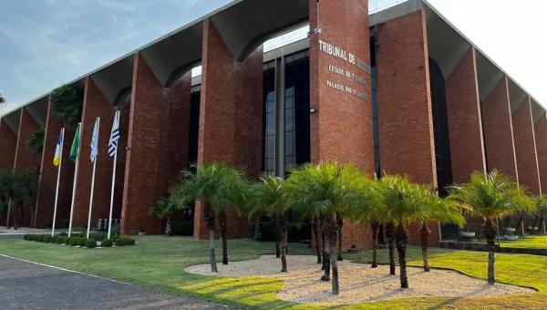 Advogado fica inconformado com decisão e xinga mulheres em documento enviado a juiz: 'vagabunda'