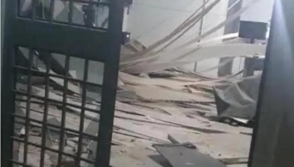 Agência bancária em Pindorama fica destruída por explosivos usados por assaltantes 