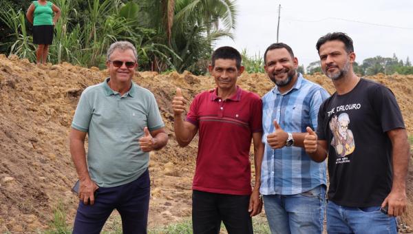 Agricultores familiares de Ananás são beneficiados com serviços de limpeza e abertura de represas 