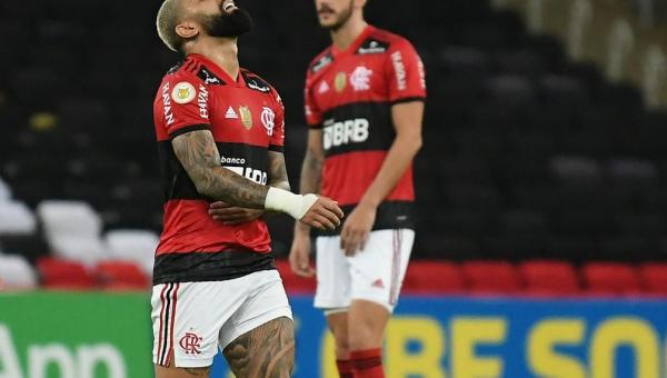 Análise: disperso, Flamengo reacende antigo alerta com goleada sofrida para o Inter
