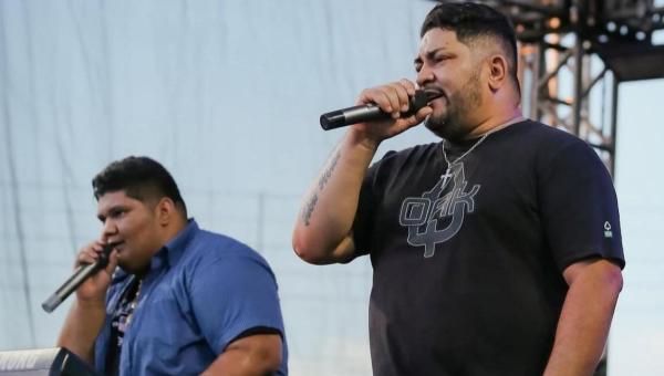 ANANÁS: Bandidos invadem residência e assaltam vocalista da banda FK10 e parte da sua família

