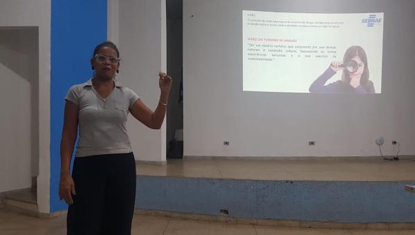 Ananás discute elaboração do Plano Municipal de Turismo 