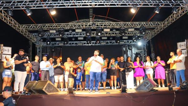 Ananás realiza o maior Carnaval da história 