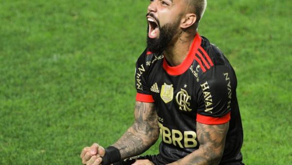 Aniversariante, Gabigol, do Flamengo, ataca de rapper e lança música com Papatinho
