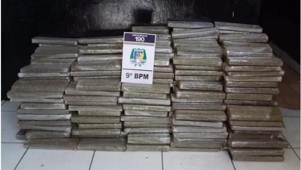 Aproximadamente 500 kg de maconha são encontrados pela polícia em carro guinchado no norte do Tocantins