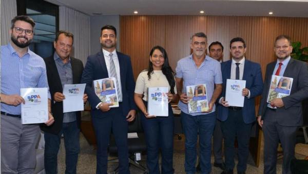Assembleia Legislativa recebe PPA 2024-2027 e LOA 2024