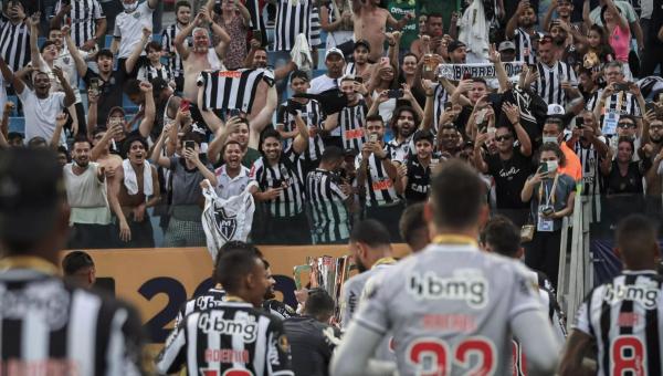 Atlético-MG será julgado por "ato discriminatório" em partida contra o Flamengo na Copa do Brasil