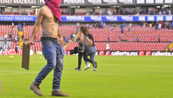 Batalha entre torcedores no México teria deixado mortos, mas órgãos do governo ainda não confirmam