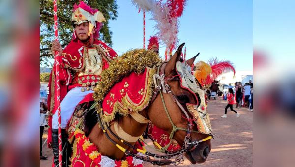 Batalha medieval entre Mouros e Cristãos é relembrada no Sudeste tocantinense

 