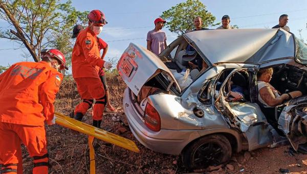  Bombeiros militares atendem acidente com três veículos e 14 vítimas no Tocantins 