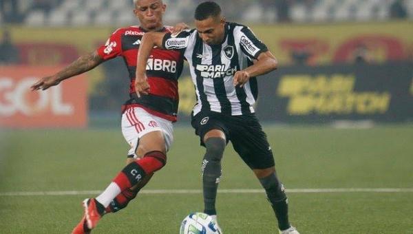 Botafogo perde a invencibilidade,  após 11 partidas, para o Flamengo 