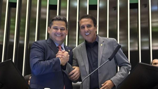 Carlos Gaguim recebe apoio de Davi Alcolumbre (União Brasil) e consolida pré-candidatura ao Senado em 2026