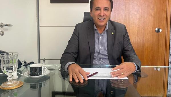 CCJ aprova projeto projeto de Gaguim que determina limpeza periódica de areia de parques infantis