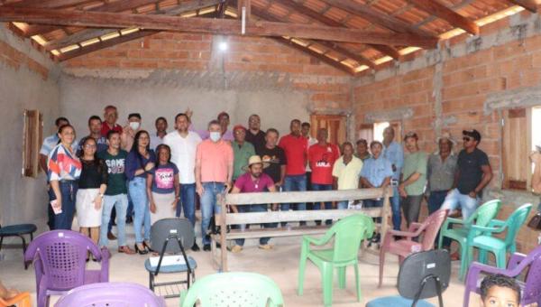 Célio Moura anuncia chegada de trator e construção de escola em comunidades de Recursolândia