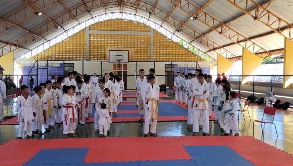 Com apoio da deputada Valderez, 1ª Copa Faixas do Bem de Karatê é realizada em Araguaína