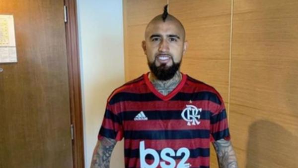 Com Vidal, seleção do Chile vai treinar no CT do Flamengo durante a Copa América