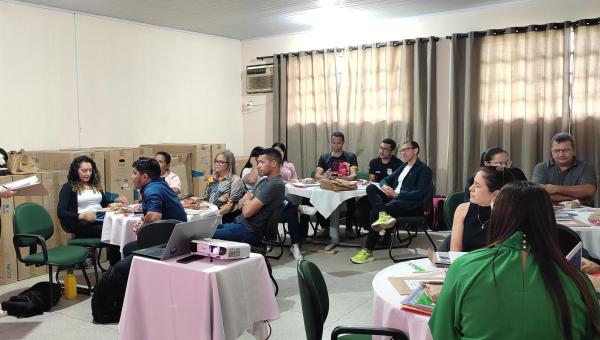 Coordenadores das unidades escolares da Regional de Tocantinópolis participam de Formação de Fortalecimento das Práticas Pedagógicas