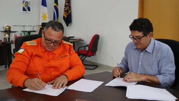 Corpo de Bombeiros e Adapec firmam Termo de Cooperação Técnica para atuação integrada no Tocantins