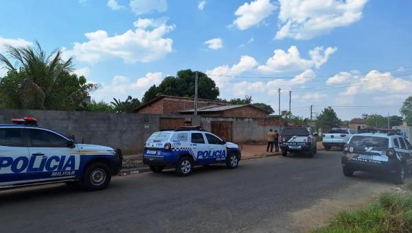 Corpos de adolescentes são encontrados amordaçados e amarrados em casa