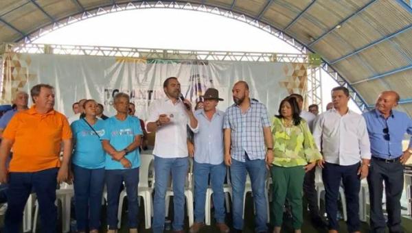 Deputada Valderez participa da consulta pública para implantação do colégio cívico militar em Nova Olinda