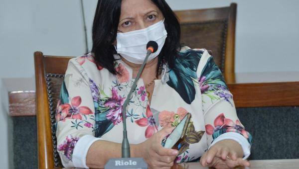 Deputada Valderez pede reinício das obras do Case em Araguaína
