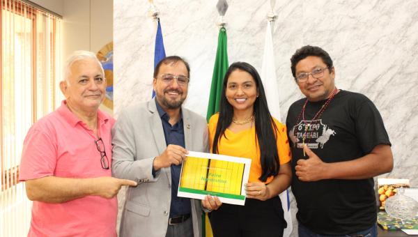 Deputada Vanda Monteiro visita Secretário Carlos Humberto Lima para apresentação de projeto da Feira Nordestina em Palmas