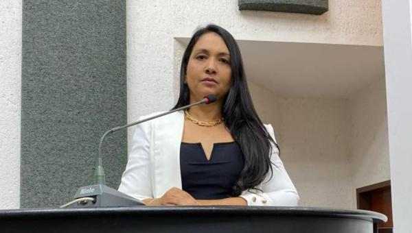 Deputada Vanda solicita que ATR apresente plano de redução tarifária das contas de água no Tocantins