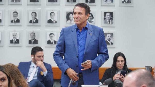 Deputado Carlos Gaguim Propõe Projeto para Garantir Educação aos Filhos de Mulheres Vítimas de Violência Doméstica