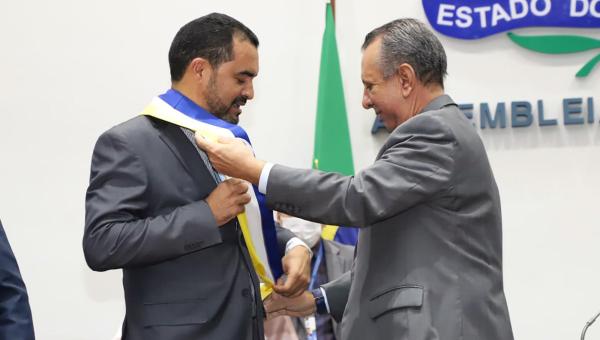 Deputado Célio Moura participa da posse de Wanderlei Barbosa como governador do Tocantins